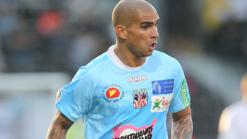 يؤدي موسما رائعا رفقة أجاكسيو كارل مجاني يدخل المزاد ومونبوليي ولوريان يريدانه