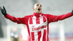 في اجتماع جمع الطرفين أول أمس               رئيس أولمبياكوس يطلب من جبور إحراز كأس اليونان لاكتمال الفرحة