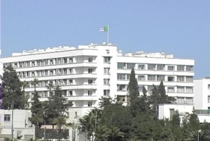 الجزائر ستغير آلية الضرائب لبعض مشروعات الطاقة لجذب الاستثمارات اليها