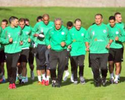 الترتيب الشهري للفيفا               الخضر يخسرون ثلاث مراتب وتحسن لافت لمالي، غامبيا والبنين