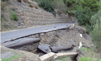 Glissements de terrain à Dergana (Béjaïa): les experts à la rescousse