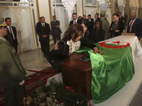 شخصيات وأحزاب قالت عن رحيل بن بلة