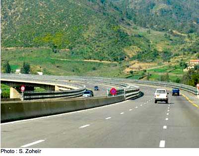 Le tronçon Lakhdaria-Larbaâtache remis à la circulation: Maghnia se rapproche de Constantine