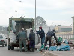 قرروا حمل شارة حمراء للتعبير عن مطالبهم بطريقة سلمية               1000 نقابي بمؤسسة ناتكوم يهددون بالاحتجاج في 17 أفريل