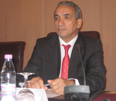 La nouvelle loi développera la téléphonie mobile et fixe et permettra la création d'une banque postale