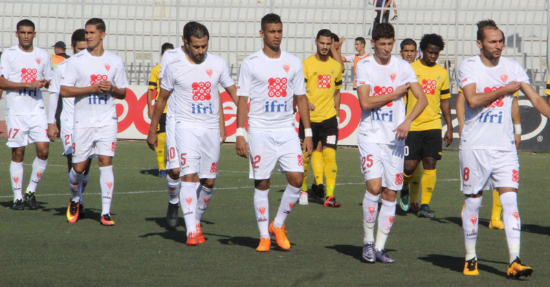 مولودية وهران تستأنف تدريباتها أمسية الثلاثاء بملعب زبانا