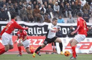 و.سطيف 1 – م. وهران 1 : المولودية تعقد مأمورية الوفاق وتبعث السباق