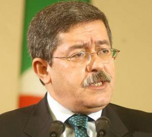 أويحيى:  الأرندي ولد وسط النار ولم يأت لتقسيم الغنائم