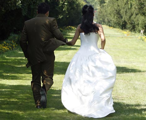 قصة حب في تبسة تتحول إلى هروب وحفلا زفاف بعروس واحدة