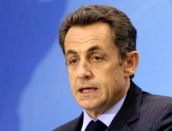 ساركوزي يعترف لأول مرة بالمسؤولية التاريخية لفرنسا تجاه الحركى