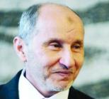 عبد الجليل يقترح مقابلة ودية