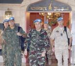 أول وفد للمراقبين الدوليين يباشر عمله خارج دمشق