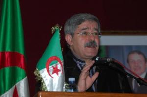 أويحيى: للجزائر  ميدان تحرير  مشبع بدماء الشهداء