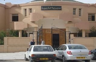 مدير التربية يغتال أبناءنا..!!