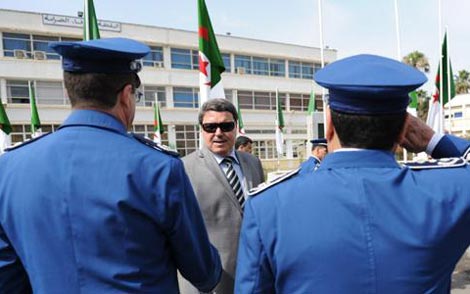 هامل يعاقب 9 إطارات بأمن ولاية سعيدة