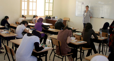 نقابات التربية تطالب بتفتيش فجائي للمدارس لمنع الحملة الانتخابية بها