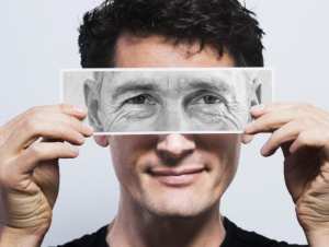 وأشخاص أذكياء إنما... في الحبّ تعساء - اكتشف عمرك الحقيقي في هذه السطور...