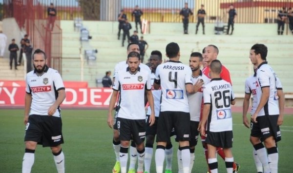 وفاق سطيف...التعداد يواصل التدريبات وسط غياب الكاميروني تامبانغ