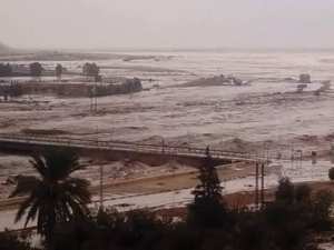 العائلات المتضررة في فيضانات الأغواط تطالب بتعويض الخسائر المادية التي لحقت بها