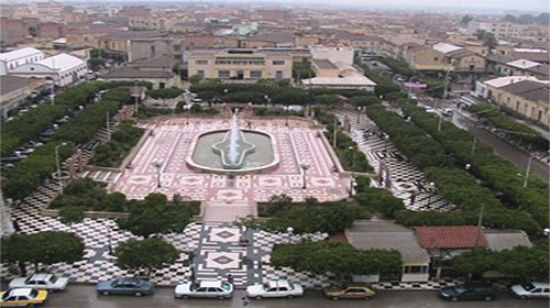 Le centre-ville, un immense bazar