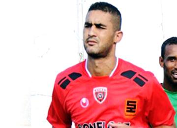 فريد شكلام يجدد عقده مع نجران السعودي