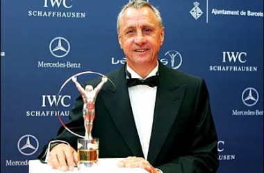 كرويف ينفي شائعات ليفربول