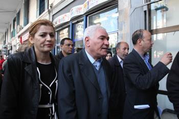 Les partis investissent dans les mots