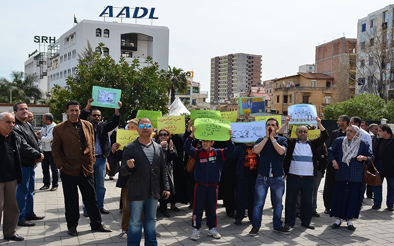 العشرات من مكتتبي «عدل» يحتجون ويطالبون بتدخل وزير السكن في المدية