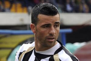 دي ناتالي يتكفل بشقيقة اللاعب الإيطالي الراحل