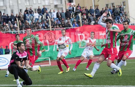 CRB : Menad «On doit aller en finale»