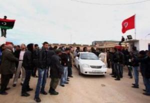 اختطاف 80 تونسيا من قبل مسلحين ليبيين على الحدود بين البلدين