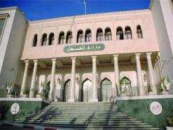 مرافعات تجرى في غياب أمناء الضبط في المحاكم بعد طرد الموظفين الملتحقين بالإضراب