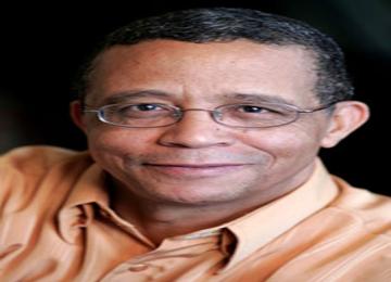 ياسمينة خضرا يقول إنه 