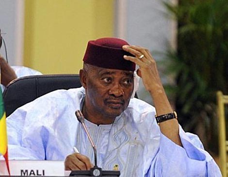 اعتقال وزراء موالين للرئيس السابق توماني توري