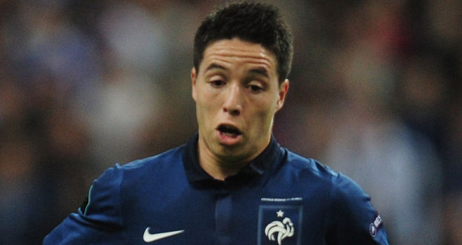 ناصري يرد على أنصار آرسنال سأرفع البطولات قبل فريقكم