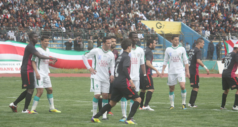 فرنسيون يحشرون 