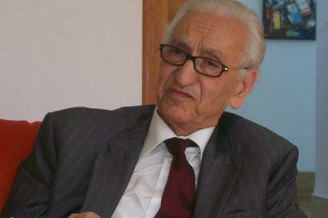 شباب غاضب بالبويرة يحرق منصة الأفافاس