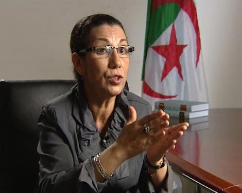 حنون : منحة الشبكة الاجتماعية عار في دولة مثل الجزائر