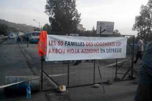 السكن يخرج 50 عائلة إلى الشارع بآقبو في بجاية
