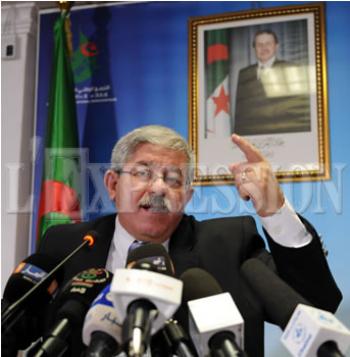 Ouyahia marque son territoire