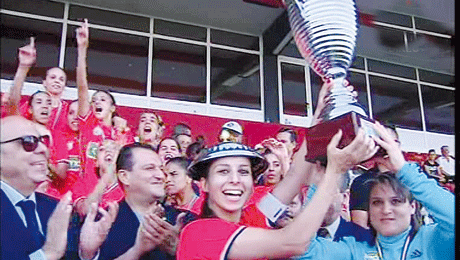 فتيات وئام قسنطينة يتوجن بكأس السوبر