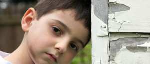 ماذا يعني أن يغار ابنك من هدايا وإطراءات تقدّمها لأولادٍ آخرين؟