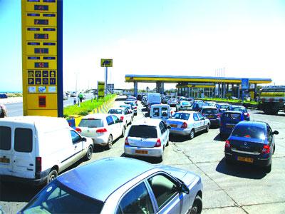 Vive tension sur le carburant à Alger et Blida