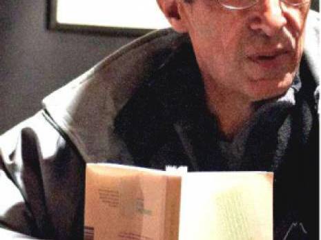 Kaddour Riad. Ecrivain : le titre de mon livre, en Algérie, posait problème...