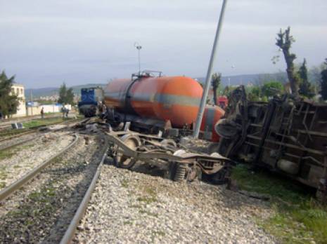 Déraillements répétitifs de trains transportant du liquide inflammable