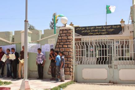 مديرية الصحة بتيارت تتبنى تكوين ستة أطباء في مجال انسداد الأوعية الدماغية