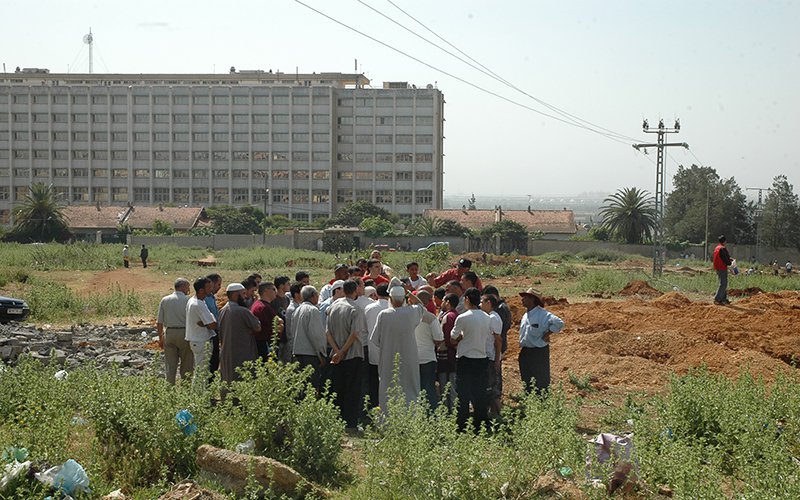 مناوشات حادة بين مستثمرين مستفيدين من قطع أرضية بالمنطقة الصناعية خميستي في تيبازة