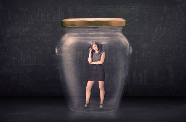 كيف يمكنك أن تسيطر على نوبات الأكل العاطفي؟