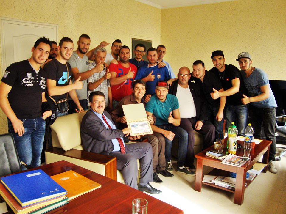 LA BONNE NOUVELLE VIENT DE TOMBER: L'ASSOCIATION 