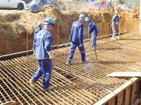 Le manque de main-d''uvre freine les projets